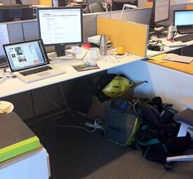 Oz Konar story office job cubicle